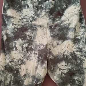 Blue floral pants, high rise.